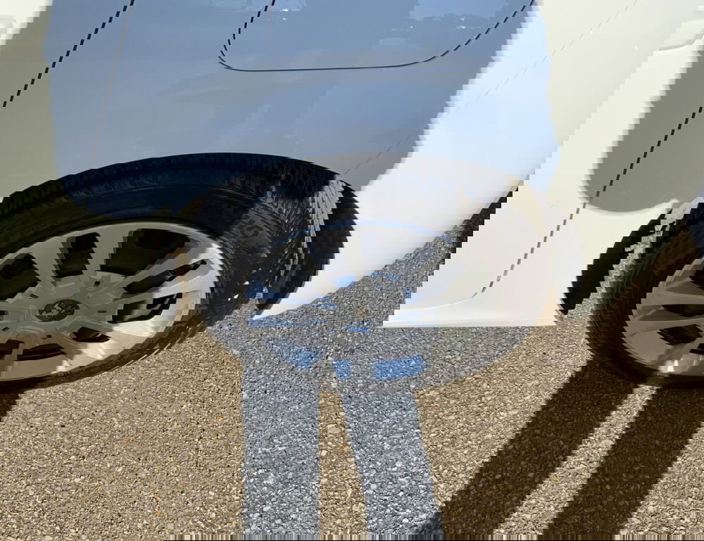 Peugeot 208 usata a Perugia (16)