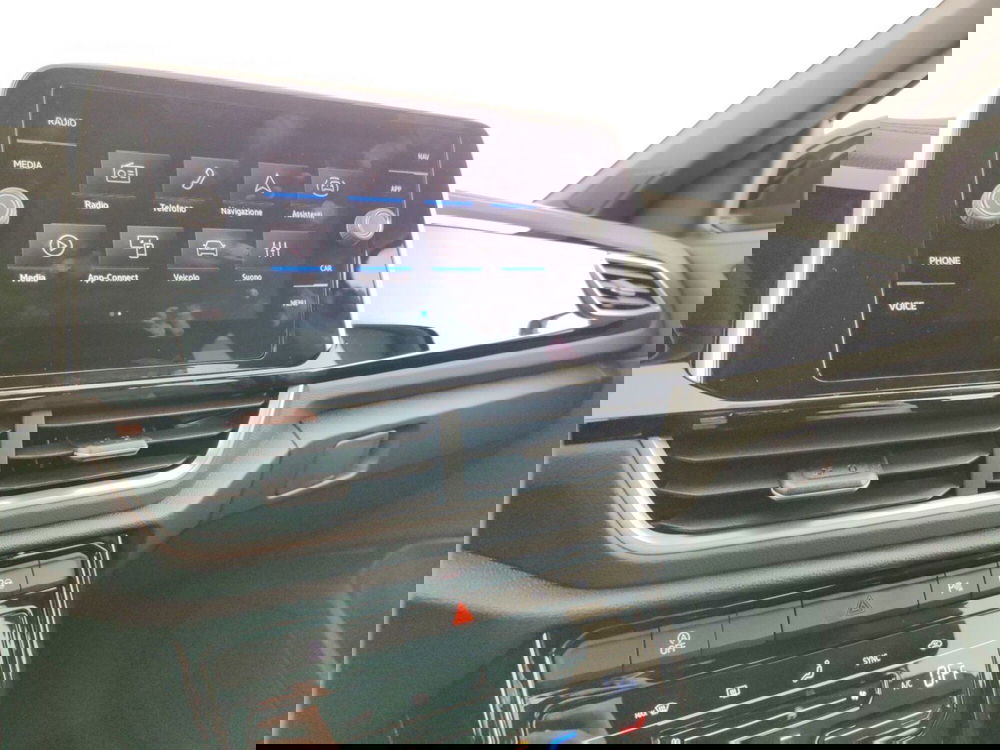 Volkswagen T-Roc nuova a Massa-Carrara (12)