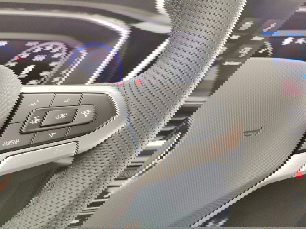 Volkswagen T-Roc nuova a Massa-Carrara (13)