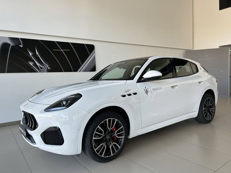 Maserati Grecale usata a Ancona