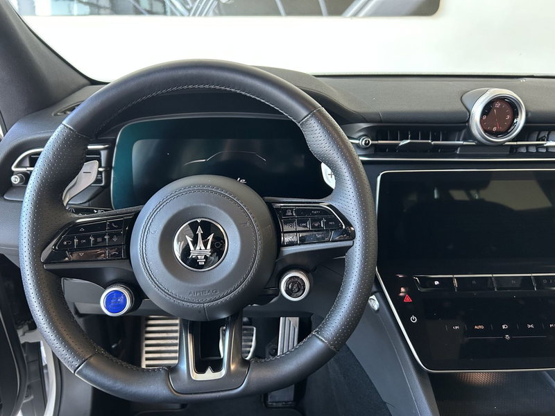 Maserati Grecale usata a Ancona (14)