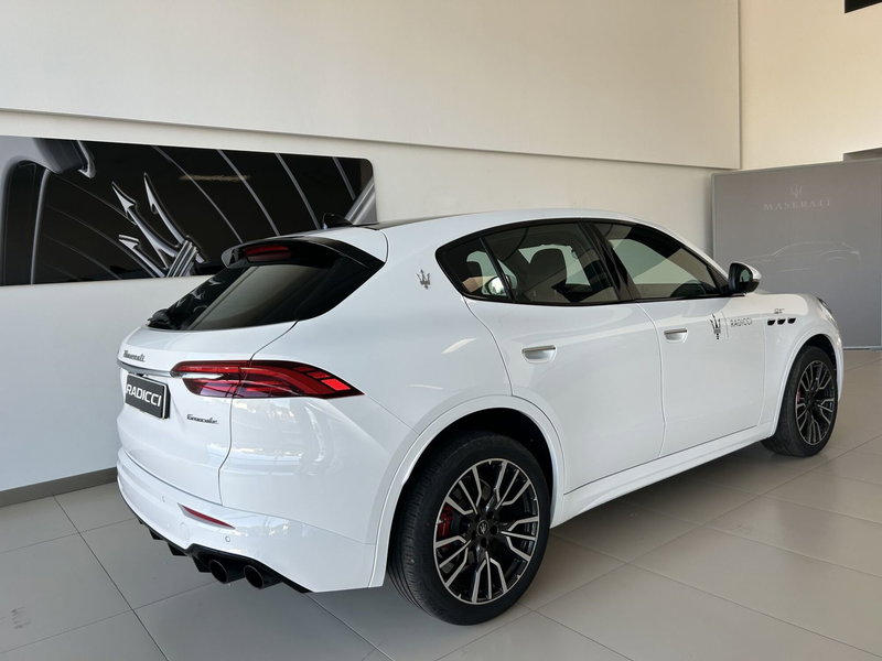 Maserati Grecale usata a Ancona (2)