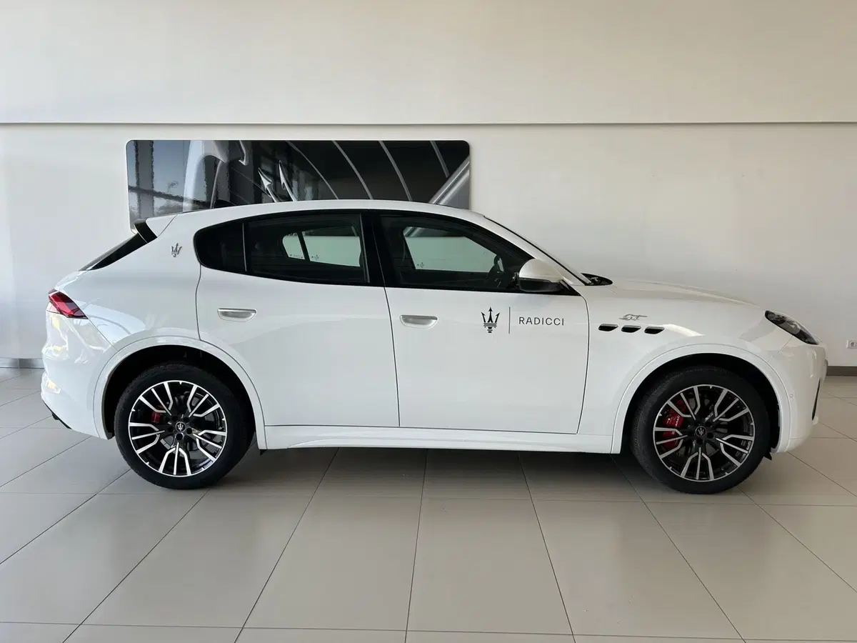 Maserati Grecale usata a Ancona (9)