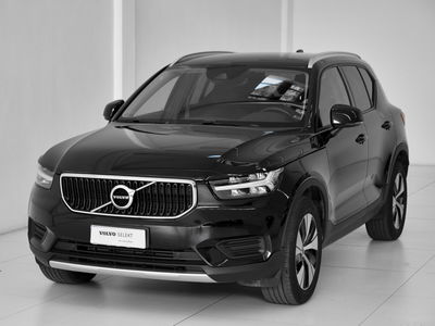 Volvo XC40 T3 Geartronic Momentum Pro del 2021 usata a Prato