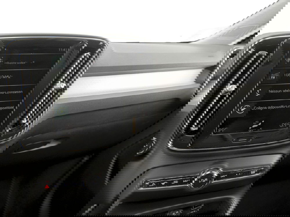 Volvo XC40 usata a Prato (11)
