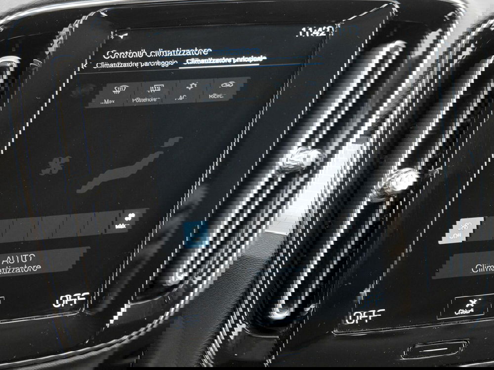 Volvo XC40 usata a Prato (13)