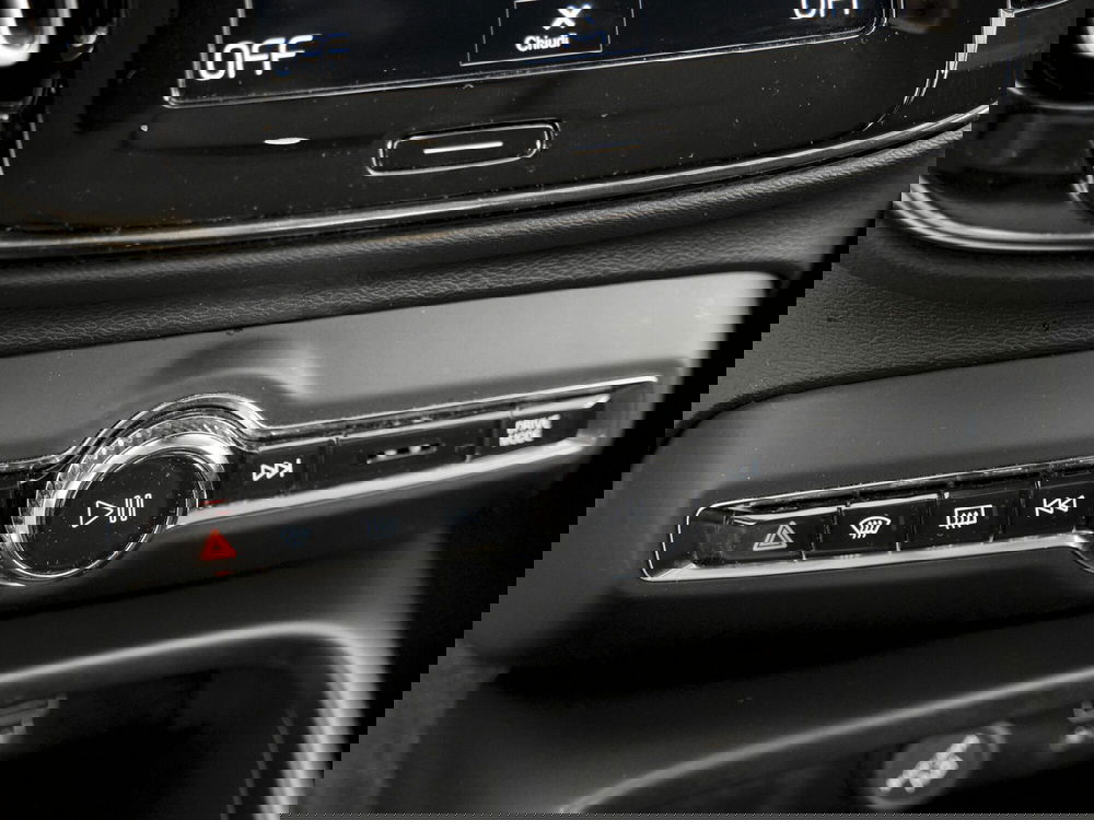 Volvo XC40 usata a Prato (14)