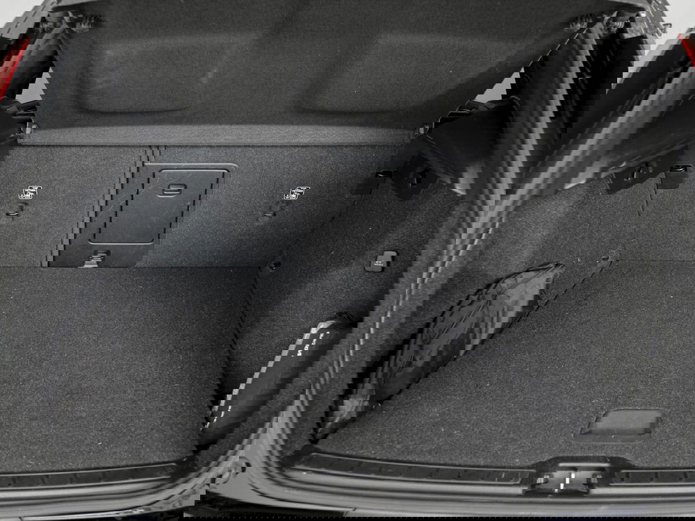 Volvo XC40 usata a Prato (6)