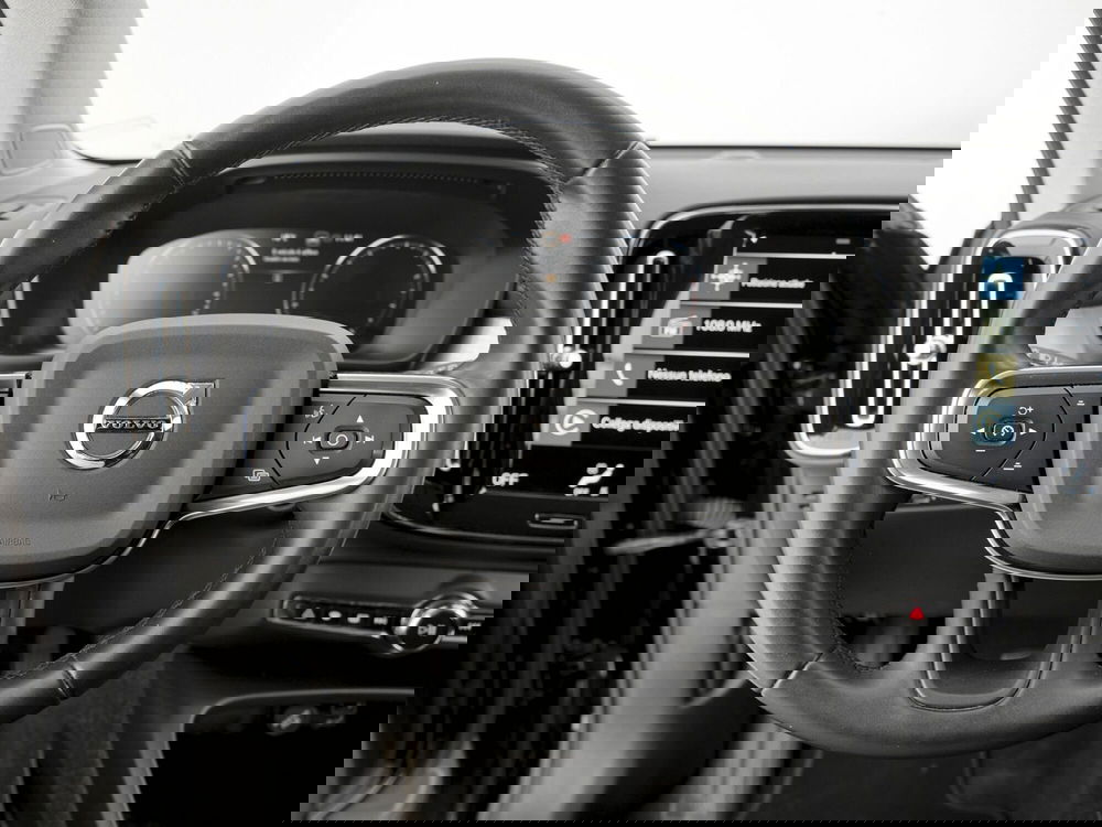 Volvo XC40 usata a Prato (7)