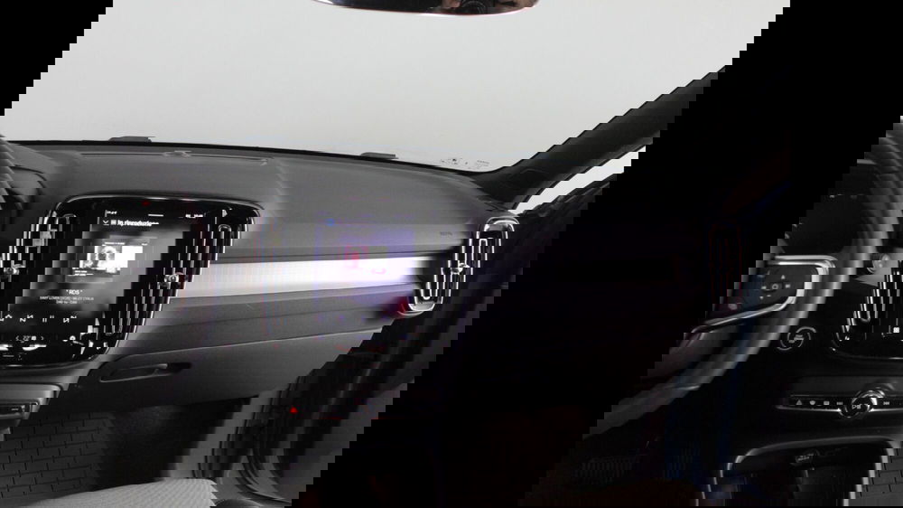 Volvo XC40 usata a Palermo (8)