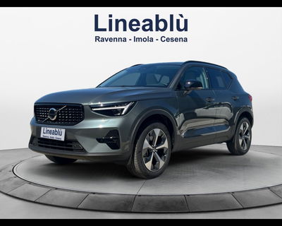 Volvo XC40 B3 automatico Plus Dark nuova a Imola