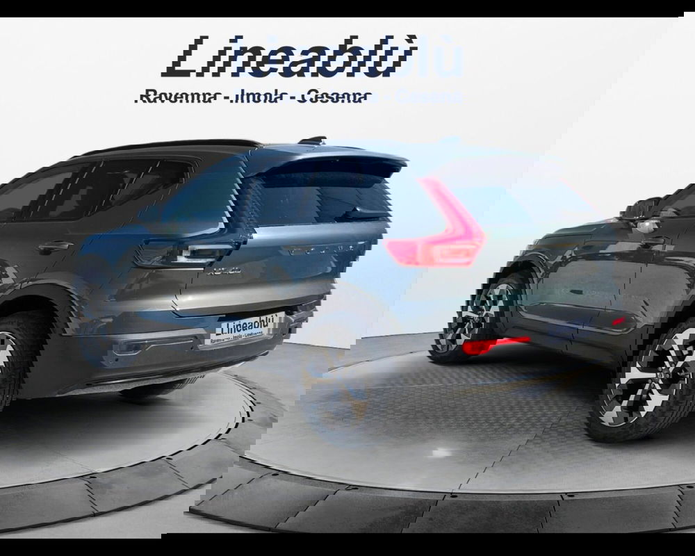 Volvo XC40 nuova a Bologna (3)