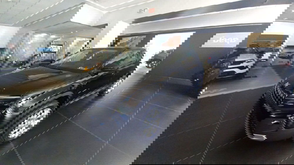 Jeep Avenger nuova a Benevento