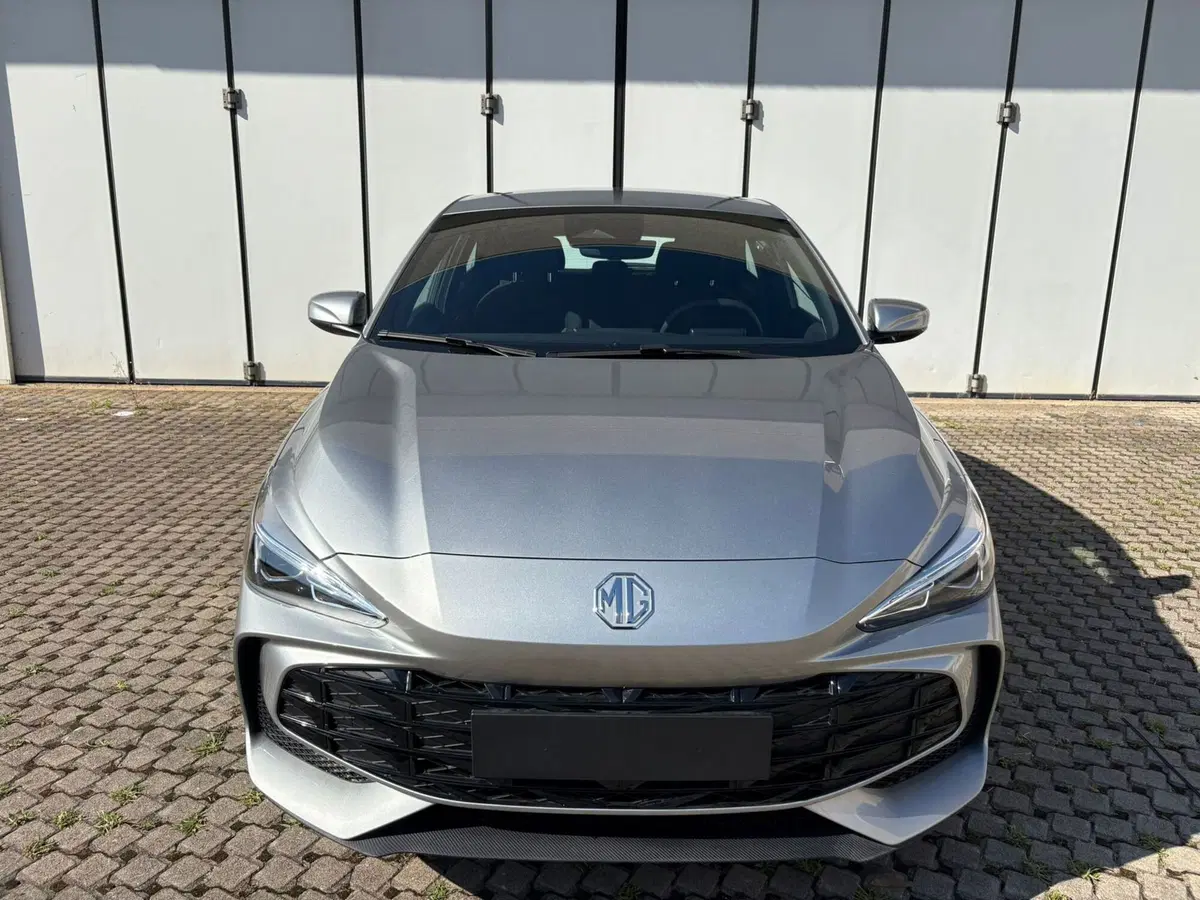Mg MG3 nuova a Milano (2)