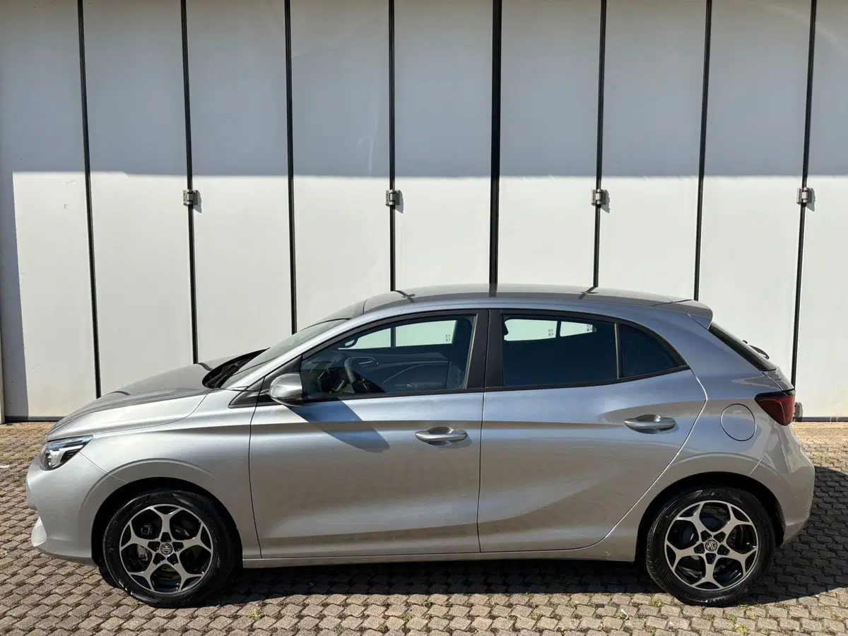 Mg MG3 nuova a Milano (3)