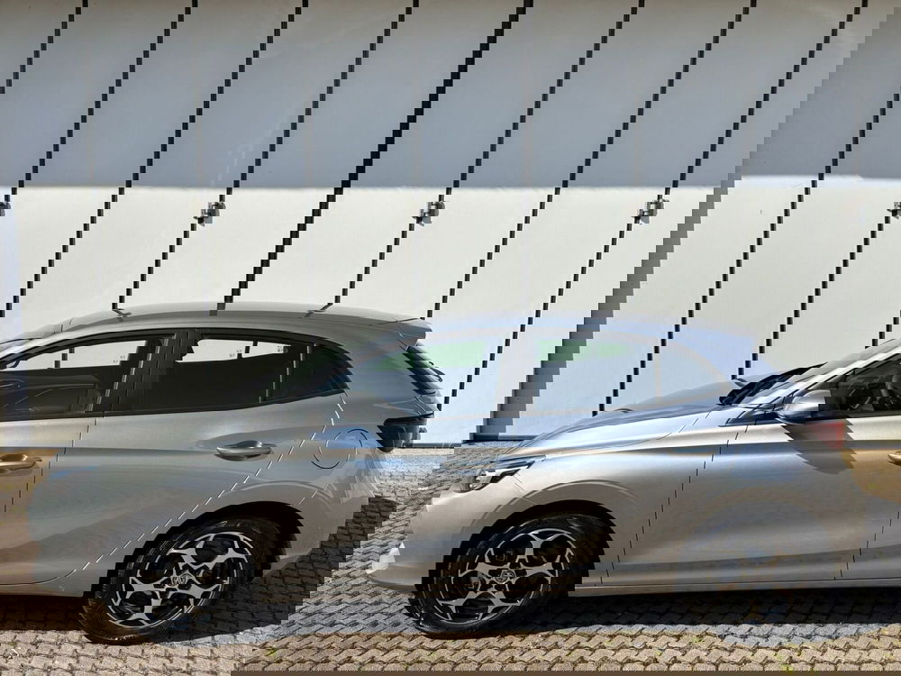 Mg MG3 nuova a Milano (3)