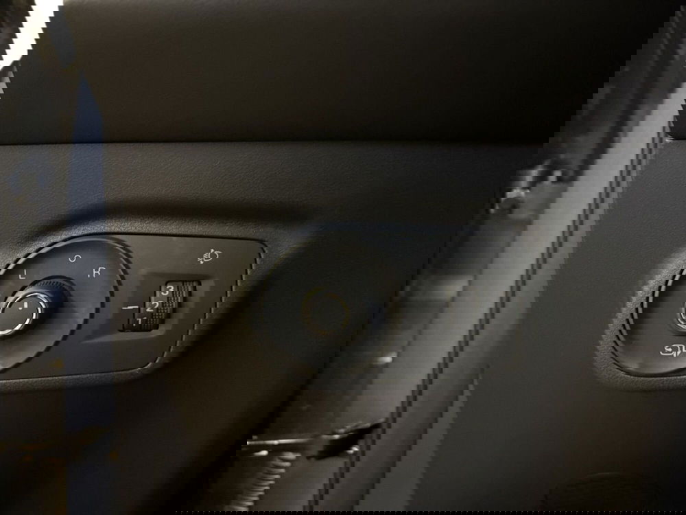 Mg ZS nuova a Milano (20)