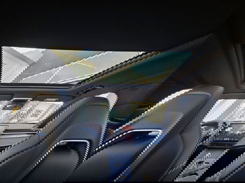 Lynk & Co 01 nuova a Pescara (16)