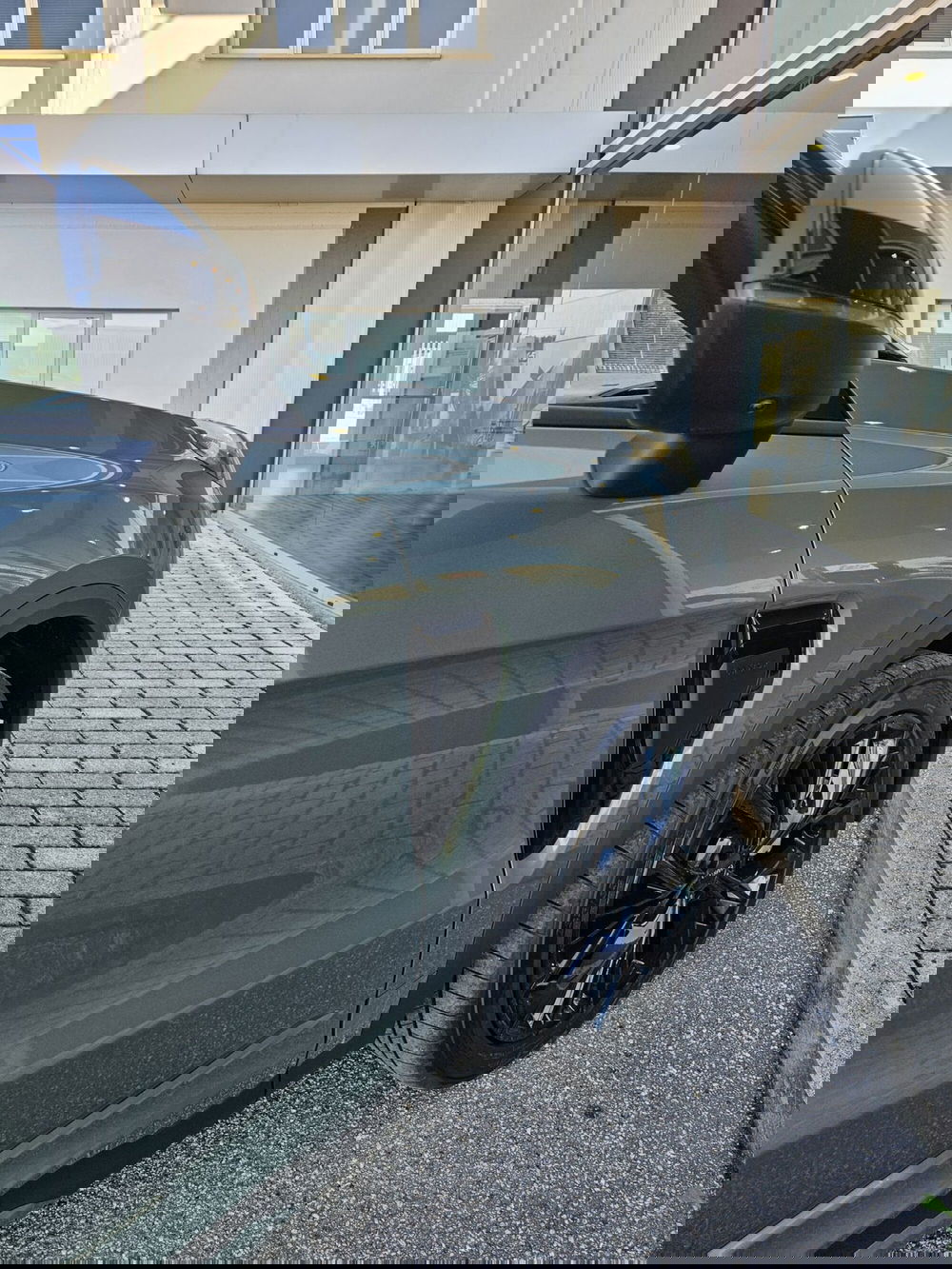 Lynk & Co 01 nuova a Pescara (2)