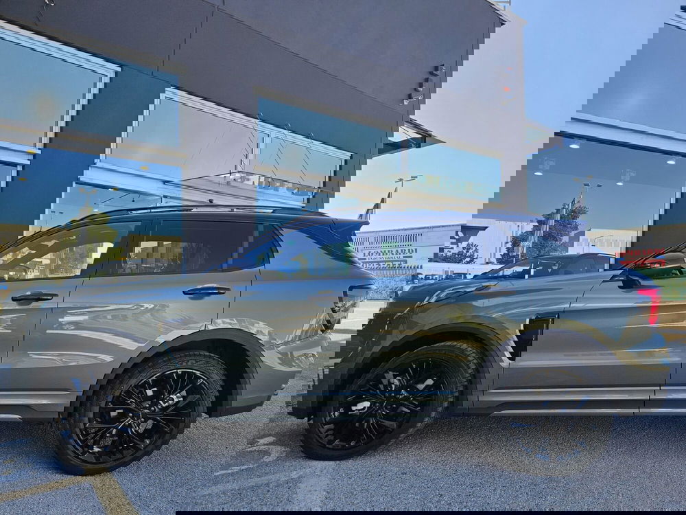 Lynk & Co 01 nuova a Pescara (5)