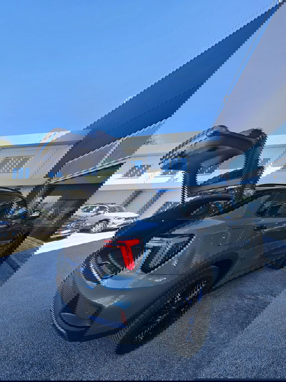 Lynk & Co 01 nuova a Pescara (9)