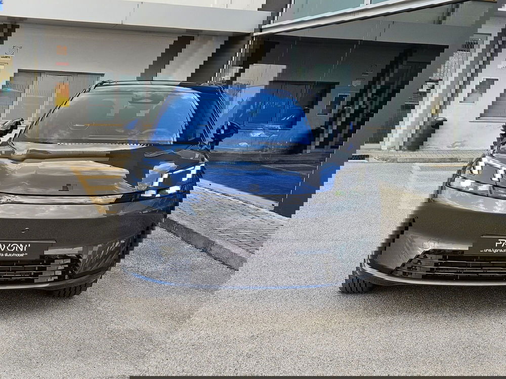 Lynk & Co 08 nuova a Pescara