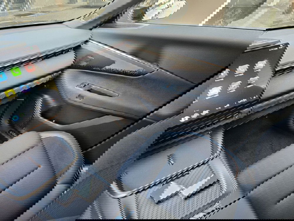 Lynk & Co 08 nuova a Pescara (13)