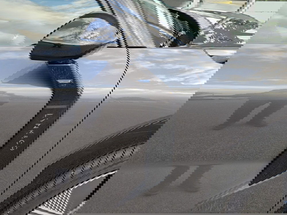 Lynk & Co 08 nuova a Pescara (6)