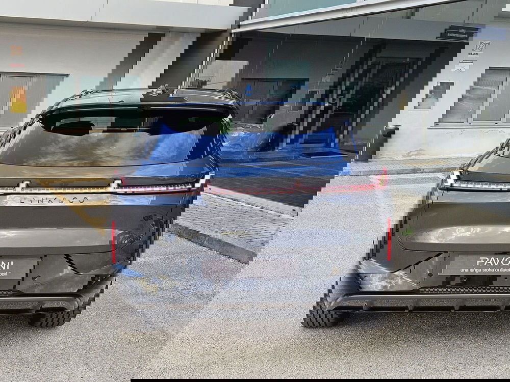 Lynk & Co 08 nuova a Pescara (8)