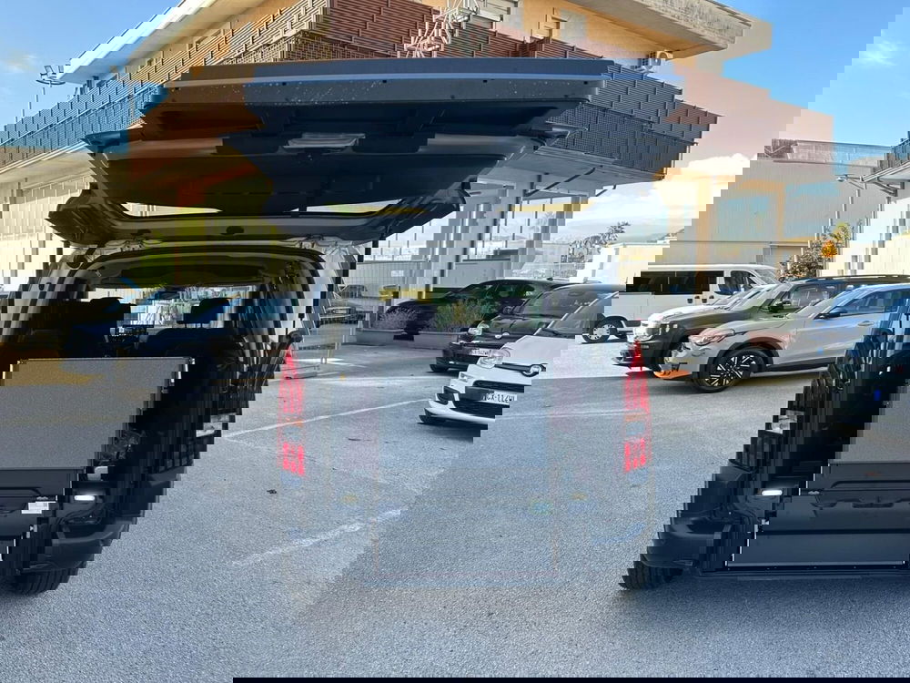 Peugeot Rifter nuova a Salerno (13)