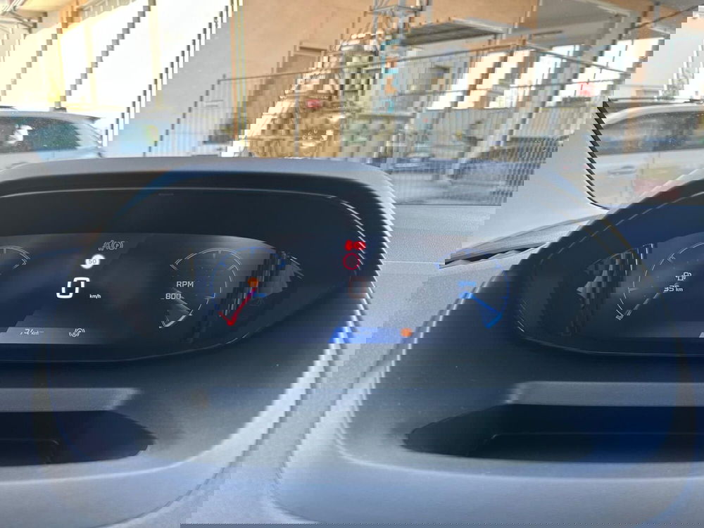 Peugeot Rifter nuova a Salerno (19)