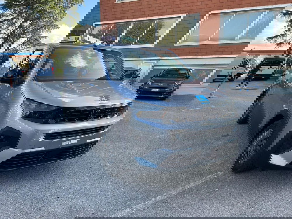 Peugeot Rifter nuova a Salerno (2)