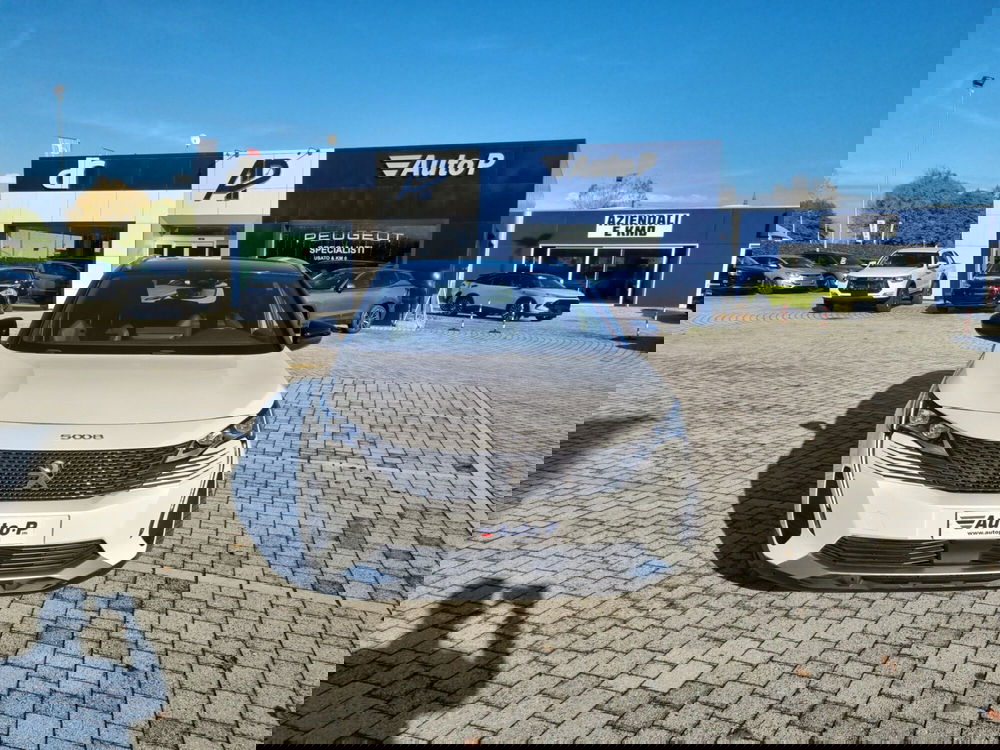 Peugeot 5008 usata a Lucca