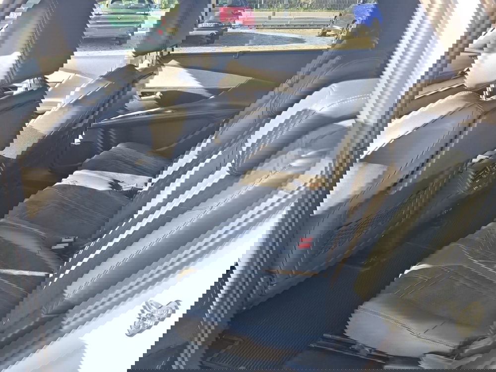 Peugeot 5008 usata a Lucca (10)