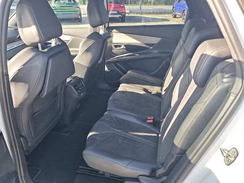 Peugeot 5008 usata a Lucca (10)