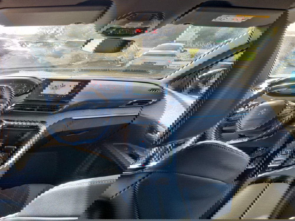 Peugeot 5008 usata a Lucca (11)