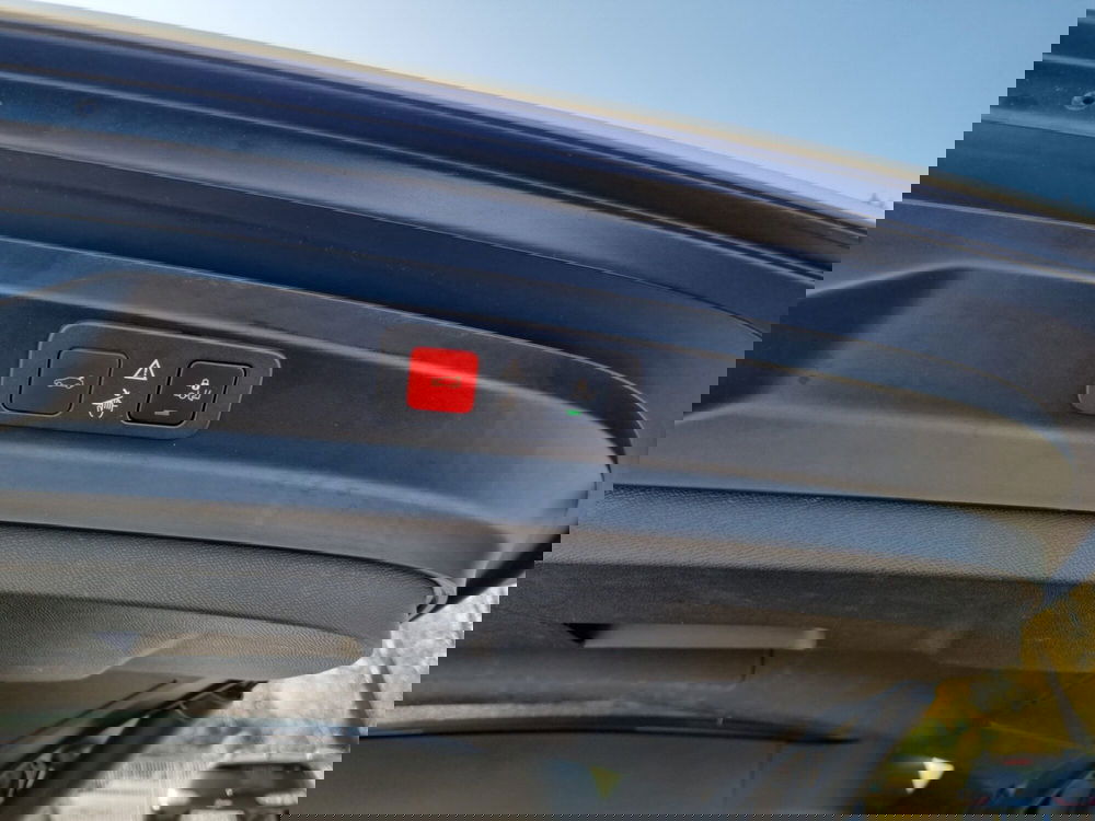 Peugeot 5008 usata a Lucca (13)