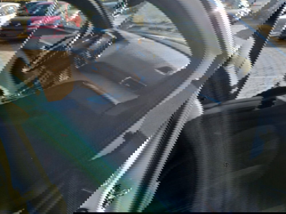 Peugeot 5008 usata a Lucca (16)