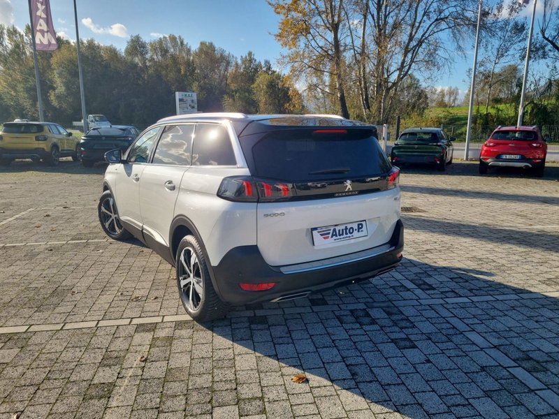 Peugeot 5008 usata a Lucca (4)