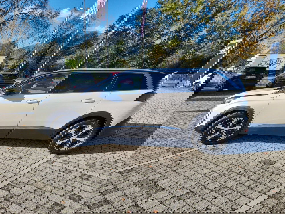 Peugeot 5008 usata a Lucca (5)