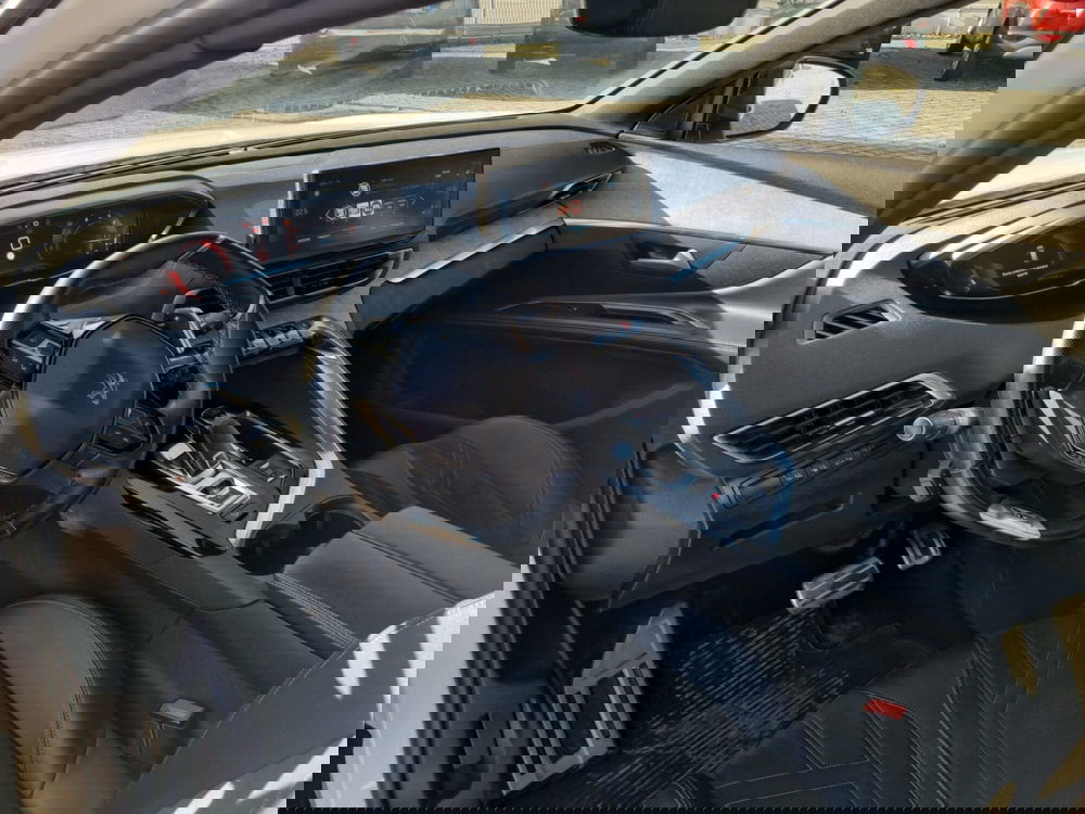 Peugeot 5008 usata a Lucca (7)