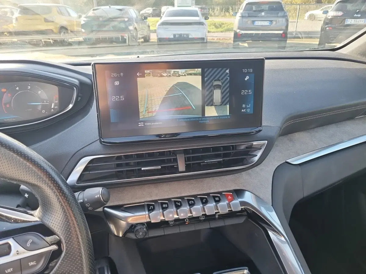 Peugeot 5008 usata a Lucca (9)