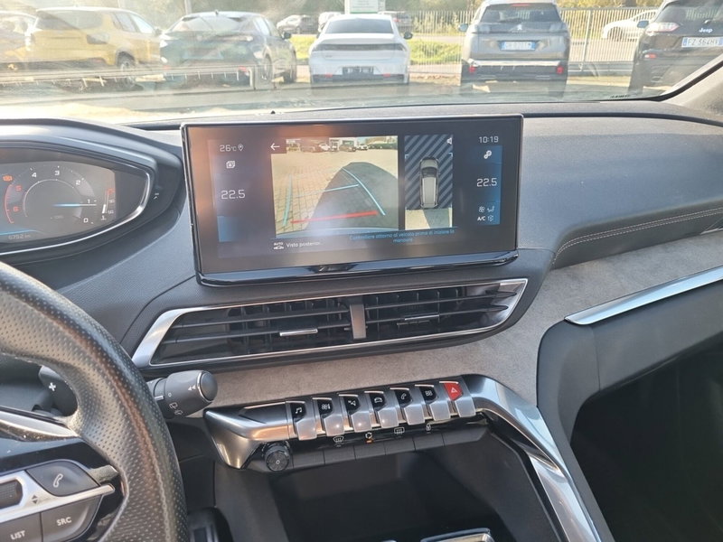 Peugeot 5008 usata a Lucca (9)