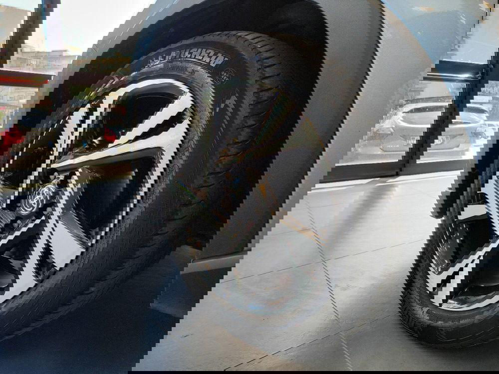 Toyota Toyota C-HR usata a Catanzaro (15)