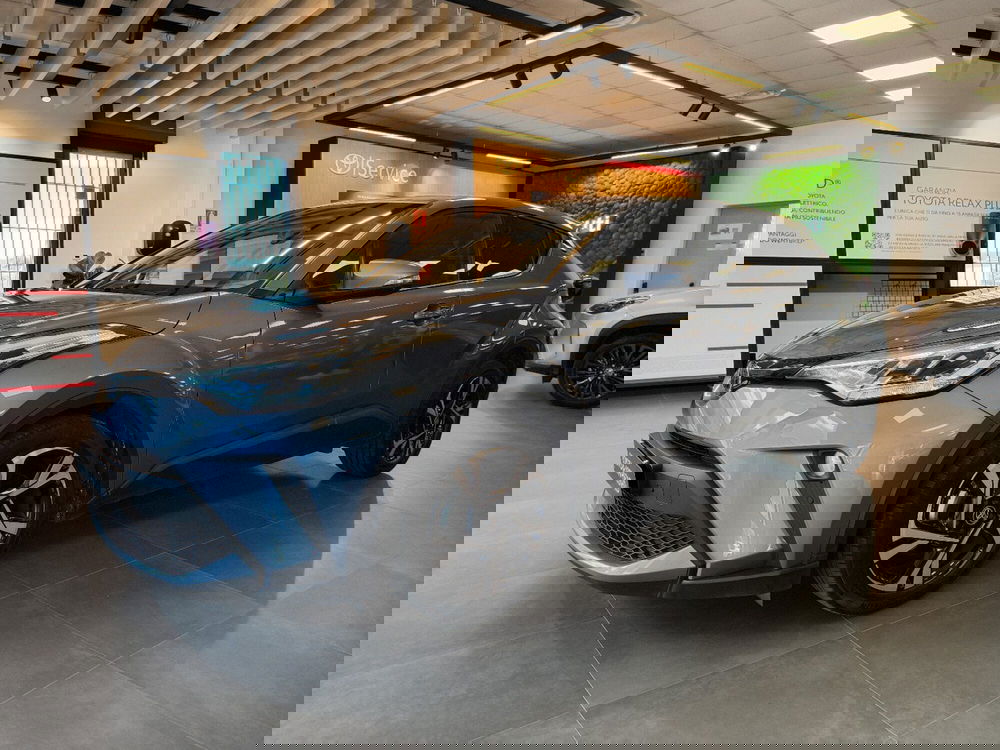 Toyota Toyota C-HR usata a Catanzaro (6)