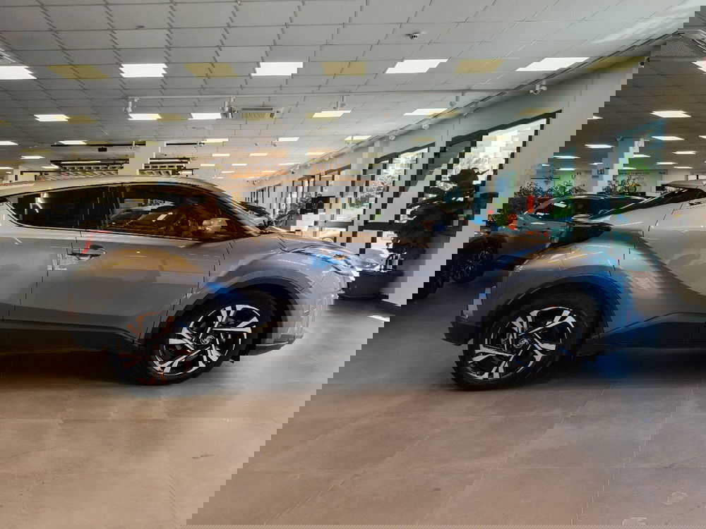 Toyota Toyota C-HR usata a Catanzaro (7)