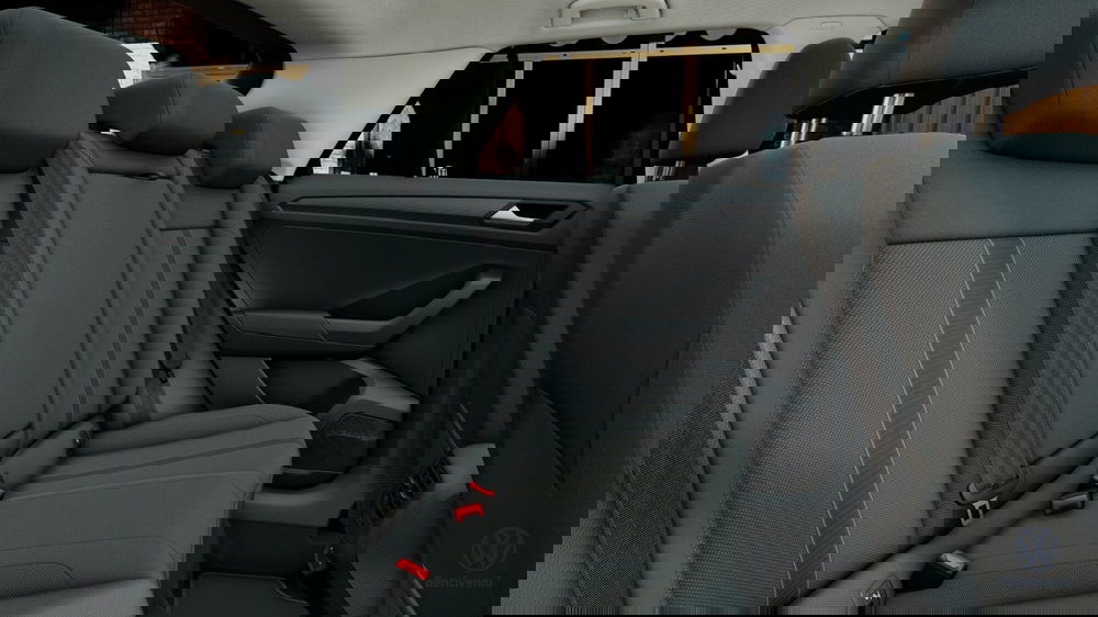 Volkswagen T-Roc nuova a Catanzaro (15)