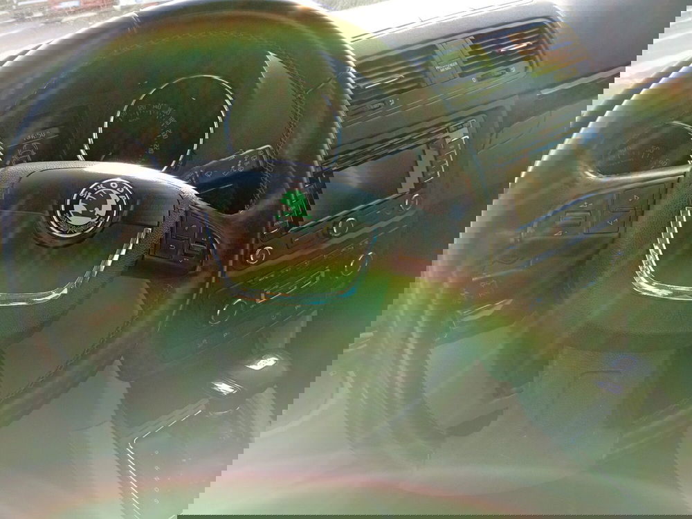 Skoda Yeti nuova a Catania (12)