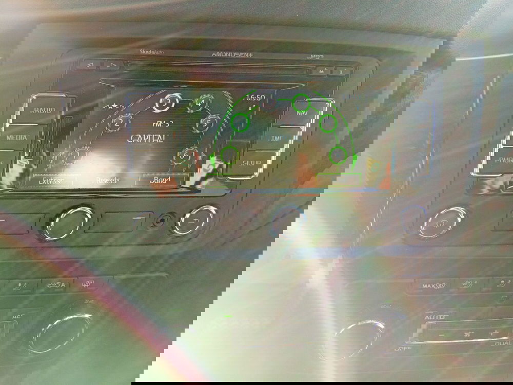 Skoda Yeti nuova a Catania (14)