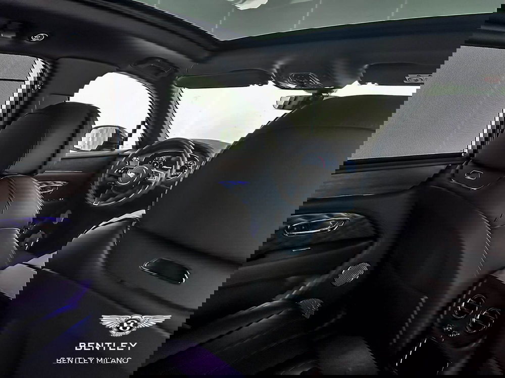 Bentley Bentayga usata a Milano (13)